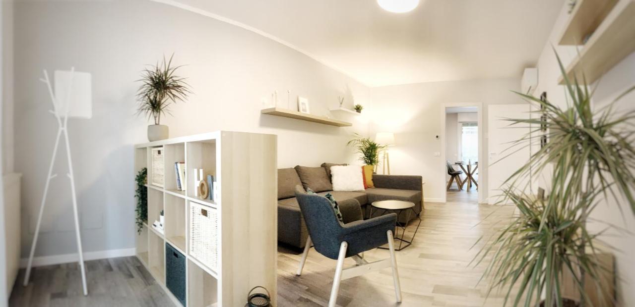 Appartamento Casa Emilia 西尔米奥奈 外观 照片